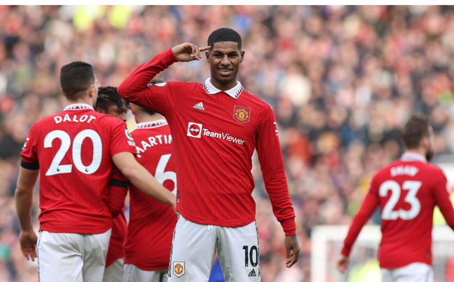 他在赛场上 他在赛场上